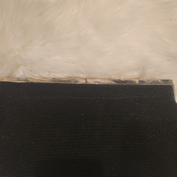 VINTAGE BAGS BY DEBBIE, MADE IN JAPAN SATIN LINED BEADED CLUTCH - Picture 4 of 7